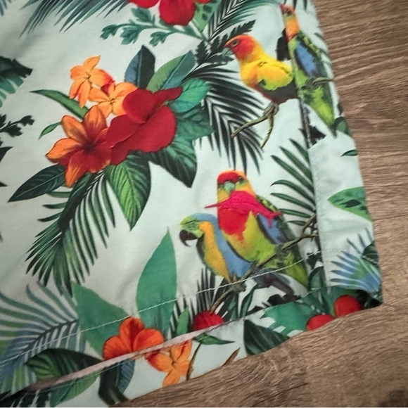 Men's Tommy Bahama Tropical Hawaiian Print Men's Swim Shorts - Picture 4 of 9